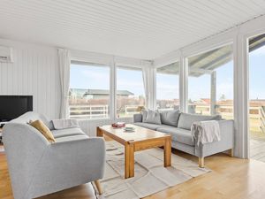 24022575-Ferienhaus-9-Glesborg-300x225-2