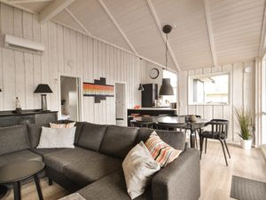 23737496-Ferienhaus-8-Glesborg-300x225-2