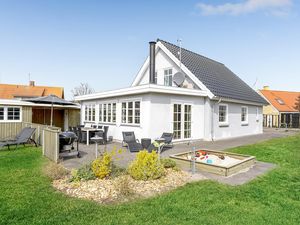 23723884-Ferienhaus-8-Glesborg-300x225-0