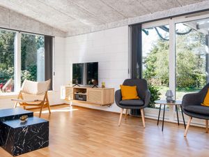 23875111-Ferienhaus-6-Glesborg-300x225-3