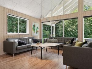 23720704-Ferienhaus-18-Glesborg-300x225-2