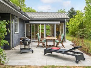 23727852-Ferienhaus-6-Glesborg-300x225-1