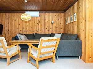 23456985-Ferienhaus-6-Glesborg-300x225-5