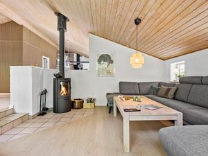 24043784-Ferienhaus-10-Glesborg-300x225-2