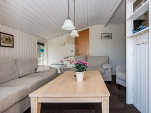 23035609-Ferienhaus-6-Glesborg-300x225-2