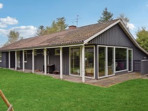 23731340-Ferienhaus-8-Glesborg-300x225-0