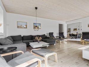 24024875-Ferienhaus-16-Glesborg-300x225-2