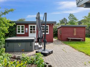 24056795-Ferienhaus-6-Glesborg-300x225-2