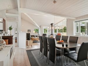 24024878-Ferienhaus-8-Glesborg-300x225-5