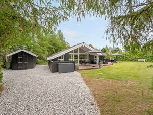 23865201-Ferienhaus-8-Glesborg-300x225-4