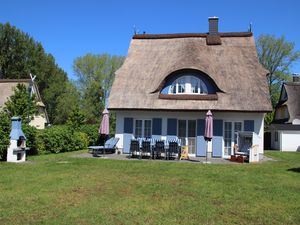 23925651-Ferienhaus-9-Glowe-300x225-2