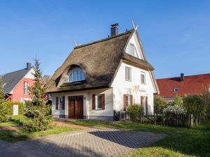 24023818-Ferienhaus-9-Glowe-300x225-2