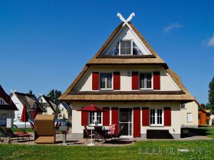 24023824-Ferienhaus-11-Glowe-300x225-2