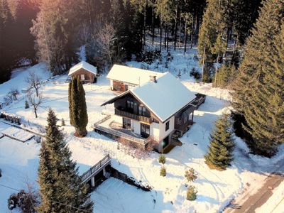 Außenseite Ferienhaus [Winter]