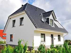 23362347-Ferienhaus-8-Göhren Lebbin-300x225-1