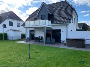 23505103-Ferienhaus-8-Göhren Lebbin-300x225-4