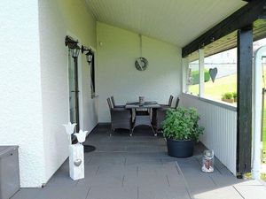 23553558-Ferienhaus-4-Gönnersdorf-300x225-3