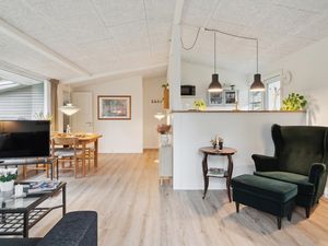 23952568-Ferienhaus-6-Gørlev-300x225-2