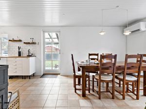 24002488-Ferienhaus-6-Gørlev-300x225-4