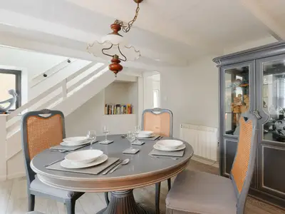 DiningRoom
