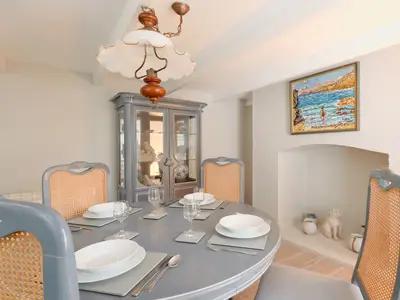 DiningRoom