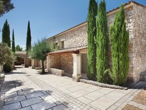 21698685-Ferienhaus-6-Gordes-300x225-3