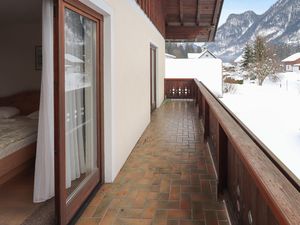 23744958-Ferienhaus-20-Gosau-300x225-1