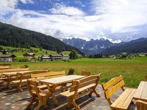 24008746-Ferienhaus-10-Gosau-300x225-1