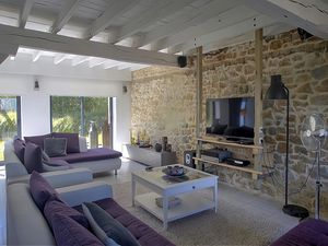 23434367-Ferienhaus-10-Gourdon-300x225-1