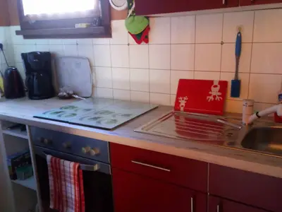 Voll ausgestattete Küche