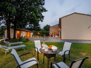 23695915-Ferienhaus-8-Gragnano-300x225-3