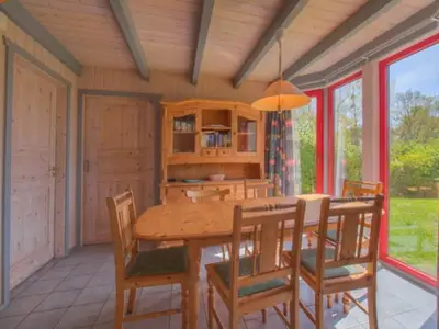DiningRoom