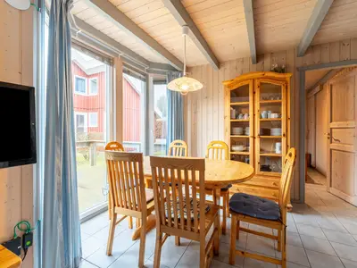 DiningRoom DiningRoom