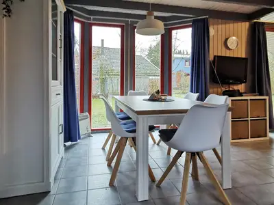 DiningRoom