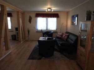 23466548-Ferienhaus-6-Greifswald-300x225-3