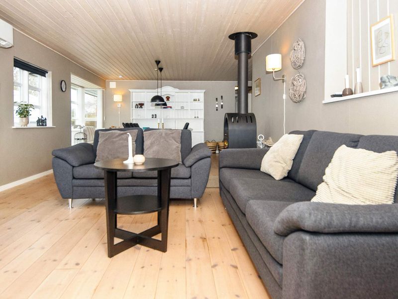 23875115-Ferienhaus-9-Grenaa-800x600-1