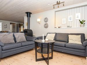 23875115-Ferienhaus-9-Grenaa-300x225-4