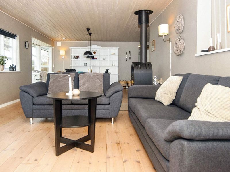 23873989-Ferienhaus-9-Grenaa-800x600-1