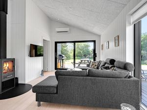 23743212-Ferienhaus-6-Grenaa-300x225-3