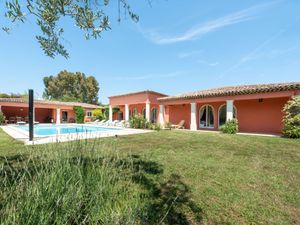 23837812-Ferienhaus-8-Grimaud-300x225-2