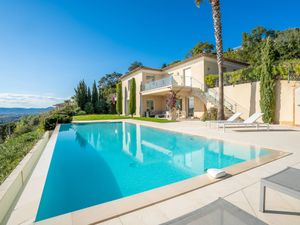 23847768-Ferienhaus-6-Grimaud-300x225-1