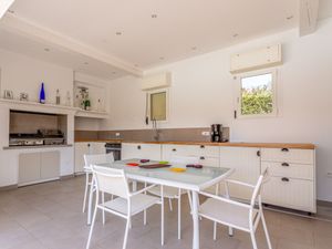 23858873-Ferienhaus-8-Grimaud-300x225-5