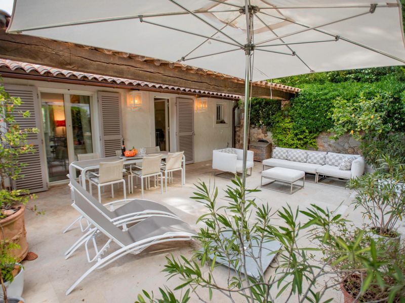 23954012-Ferienhaus-7-Grimaud-800x600-0