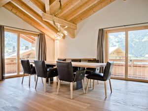 22433537-Ferienhaus-12-Grindelwald-300x225-4