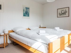 23580579-Ferienhaus-4-Grindelwald-300x225-4