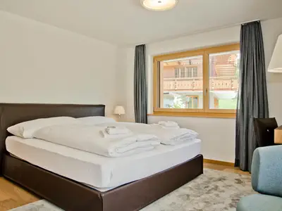Schlafzimmer 1