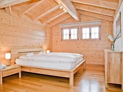 Schlafzimmer 4