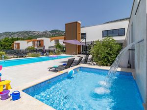 Ferienhaus für 18 Personen (730 m²) in Grizane