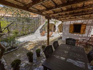 Ferienhaus für 8 Personen (80 m²) in Grizane