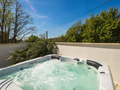 hot-tub